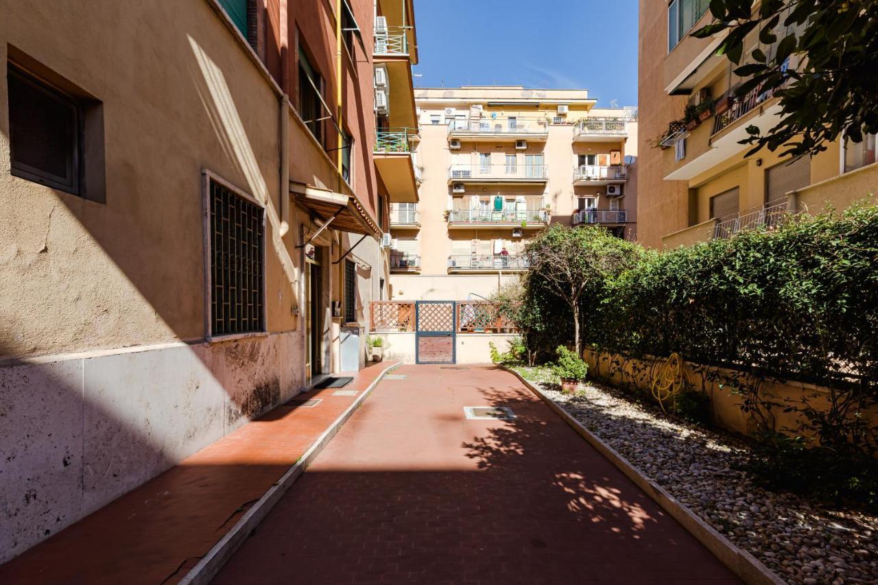 Casa Flo Leilighet Roma Eksteriør bilde